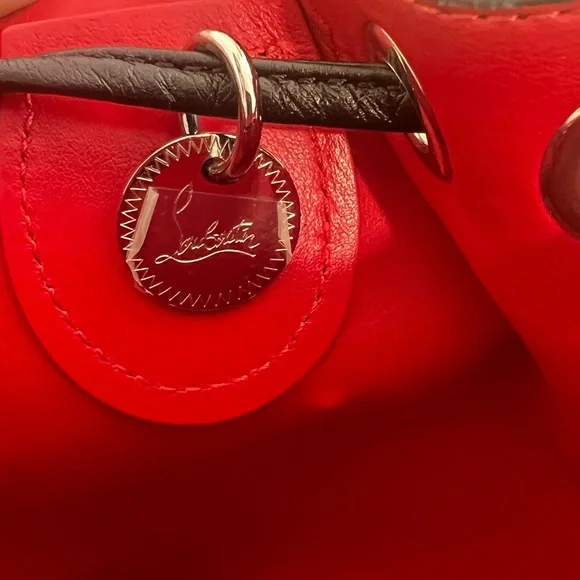 CHRISTIAN LOUBOUTIN
Marie Jane Black Leather Mini Bucket Bag - Picture 7 of 8